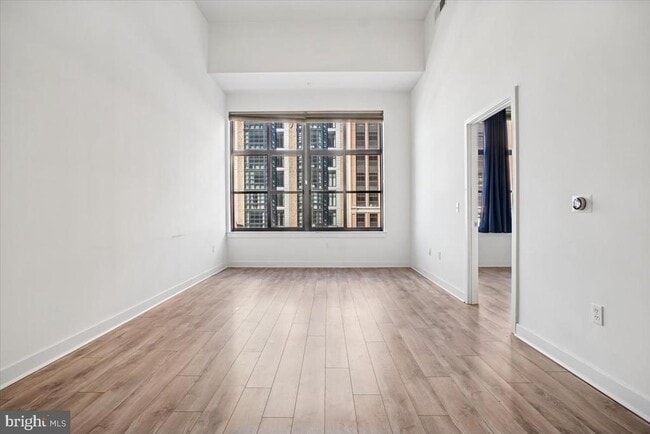 Building Photo - 460 New York Ave NW