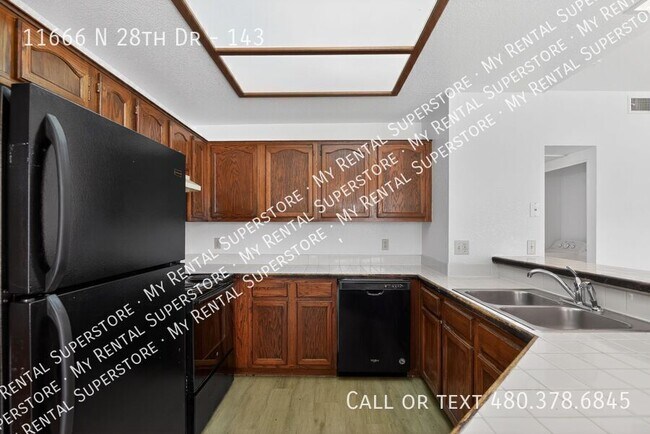 Building Photo - 11666 N 28th Dr