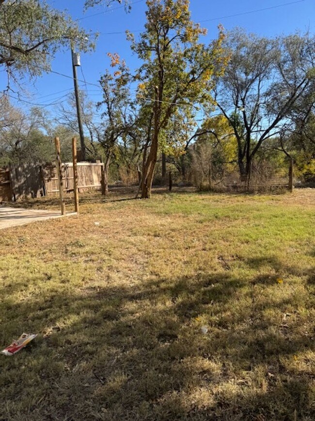 Building Photo - UPDATED HOUSE