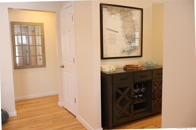 Building Photo - 38 Woodridge Rd