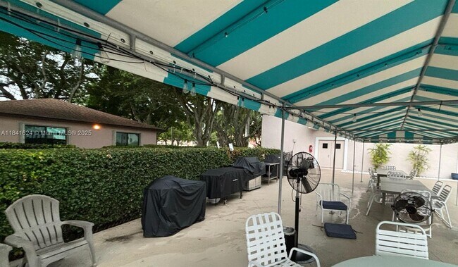 Building Photo - 14575 Bonaire Blvd