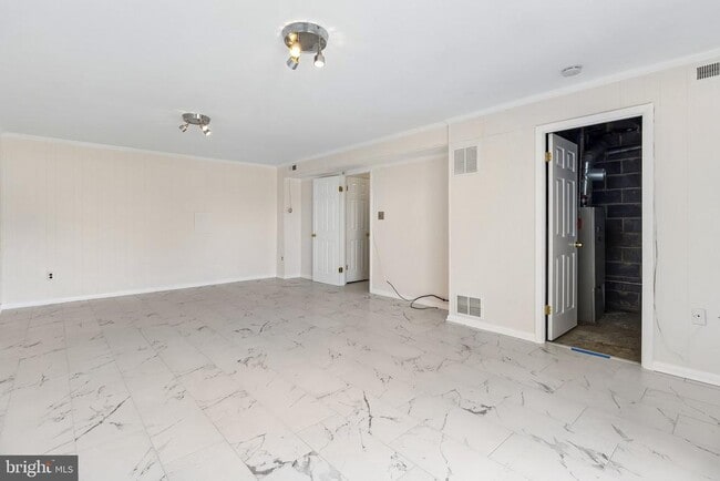 Building Photo - 6409 Whitwell Ct