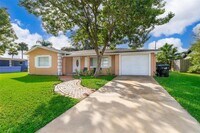 Building Photo - 814 Malone Dr