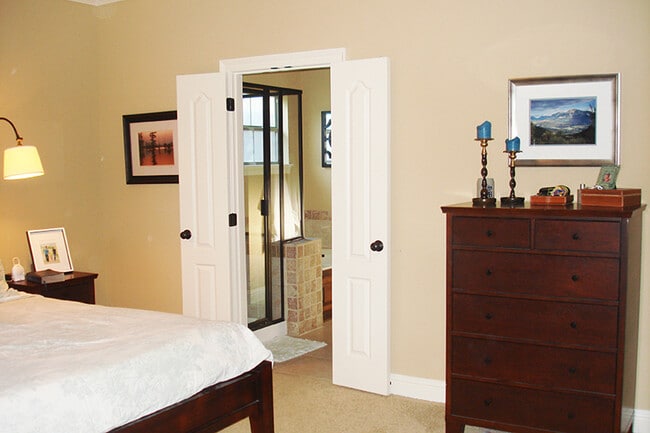 Building Photo - 508 Falling Water Cir