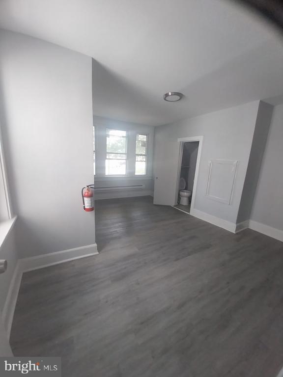 Building Photo - 131 E Roosevelt Blvd