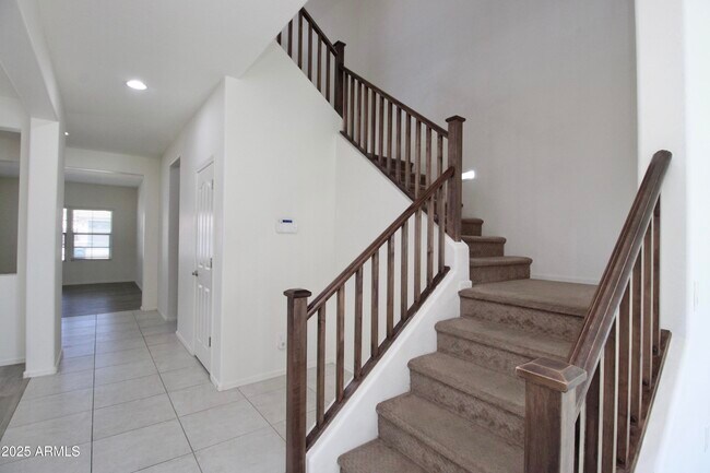 Building Photo - 1819 W Bonanza Dr