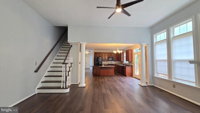 Building Photo - 7659 Shuttington Dr