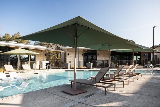 Building Photo - 8350 US-290