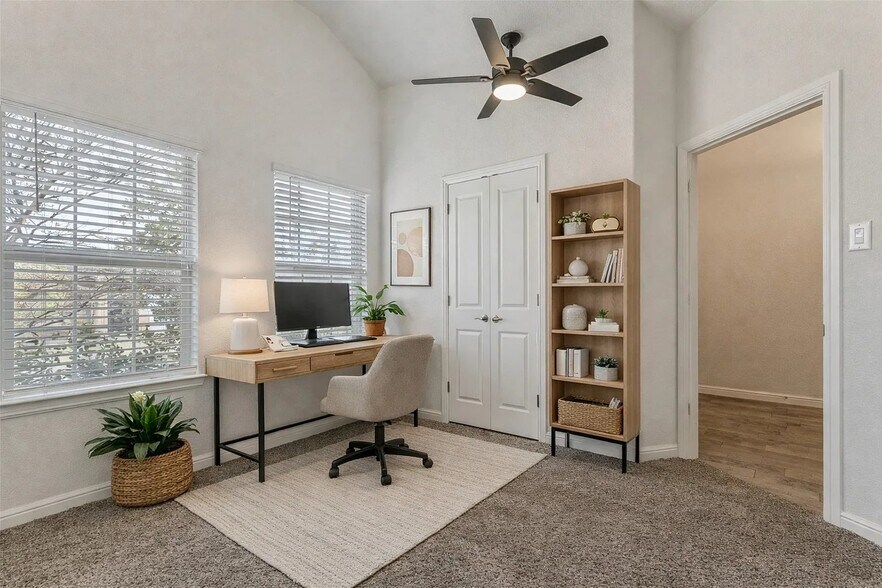 Building Photo - 9125 Highland Orchard Dr
