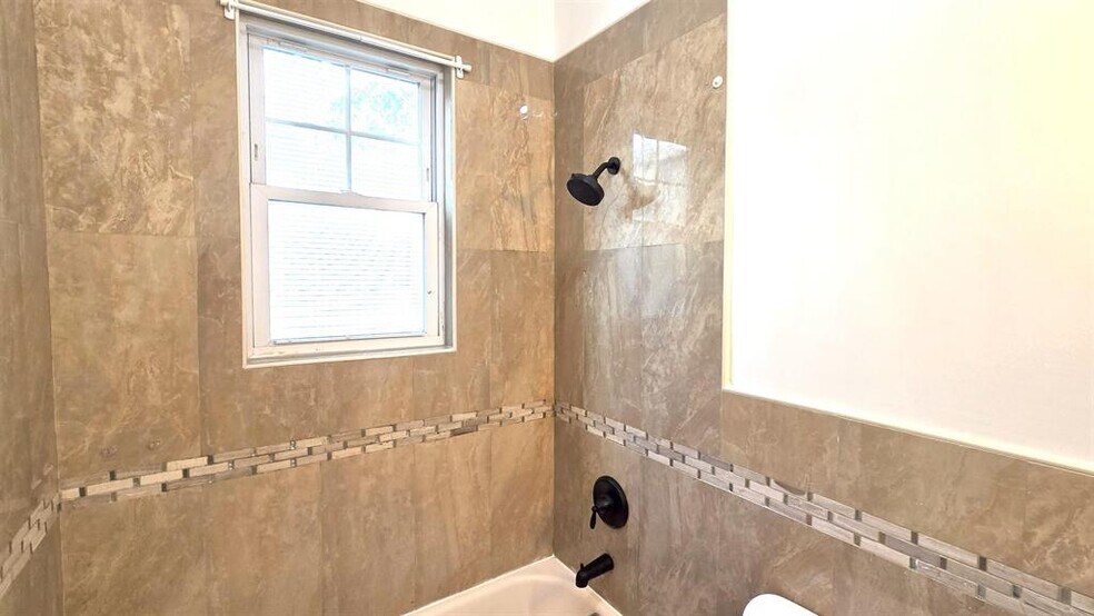 Bathroom - 189 Terrace Ave