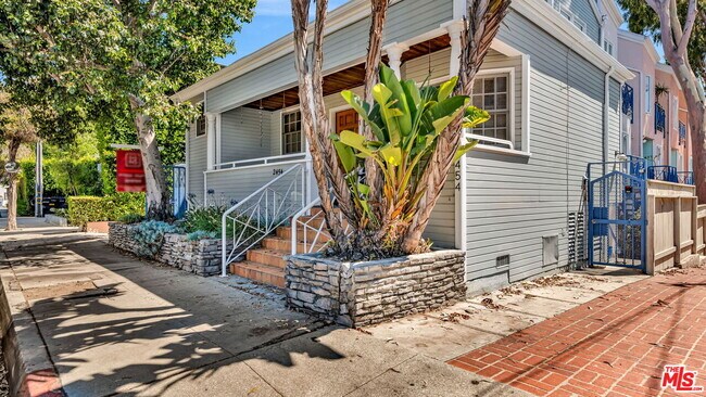 Building Photo - 2454 4th St