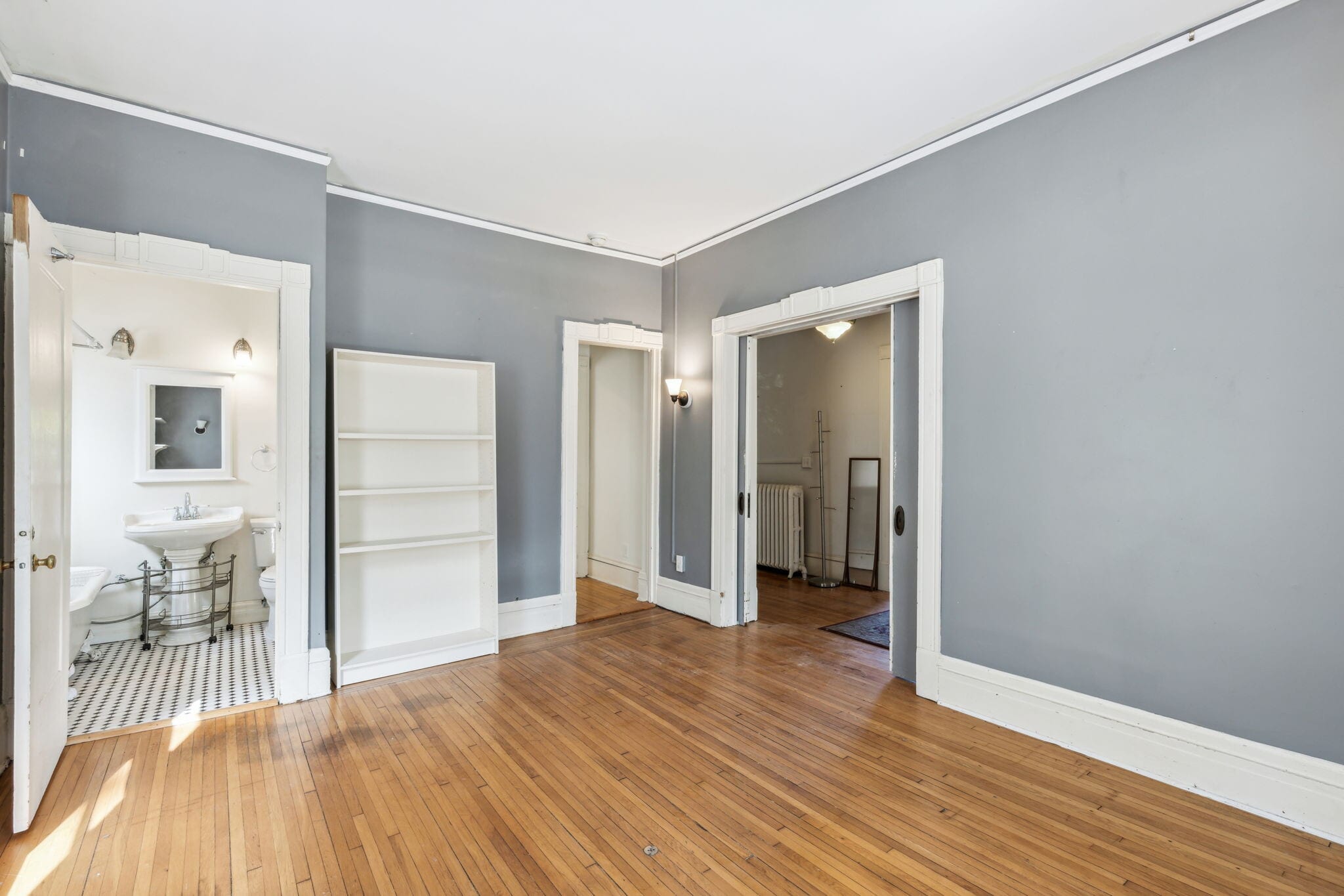 Living room. - 2400 Pleasant Avenue South