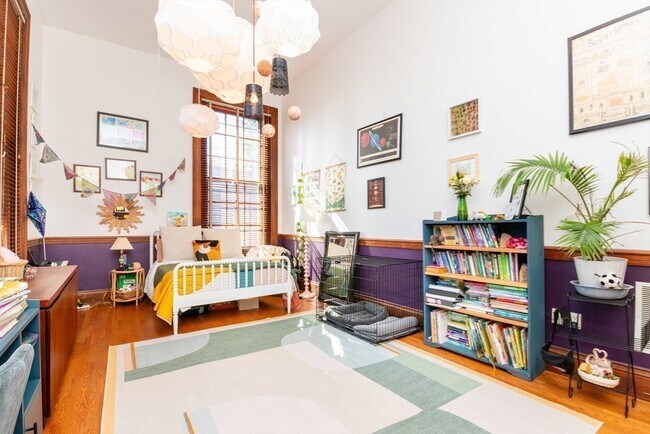 Building Photo - 28 Seaverns Ave