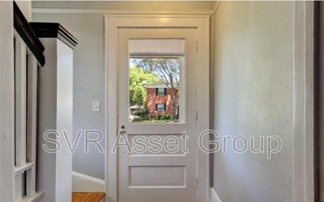 Building Photo - 1758 Greenwood Ave