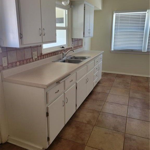 Building Photo - 6658 Palm