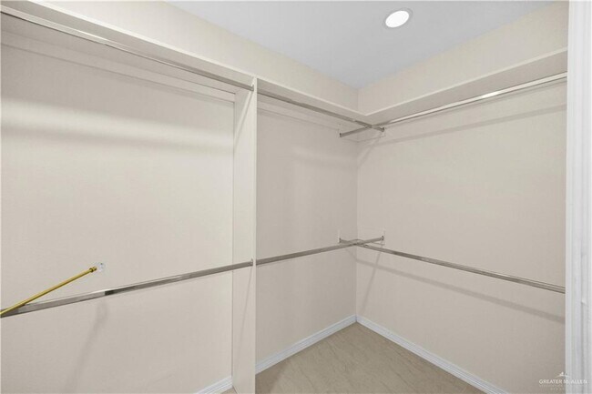 Building Photo - 2308 San Pascual St