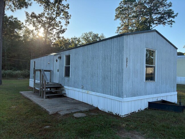 Primary Photo - 2 Bedroom/ 1 Bathroom Mobile Home in Willo...