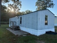 Building Photo - 2 Bedroom/ 1 Bathroom Mobile Home in Willo...