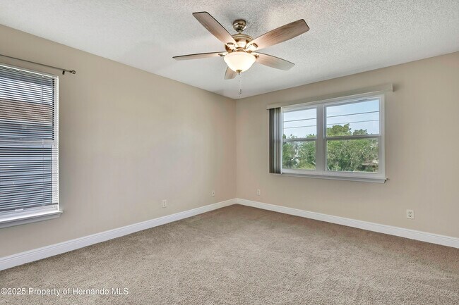 Building Photo - 3276 Rose Arbor Dr
