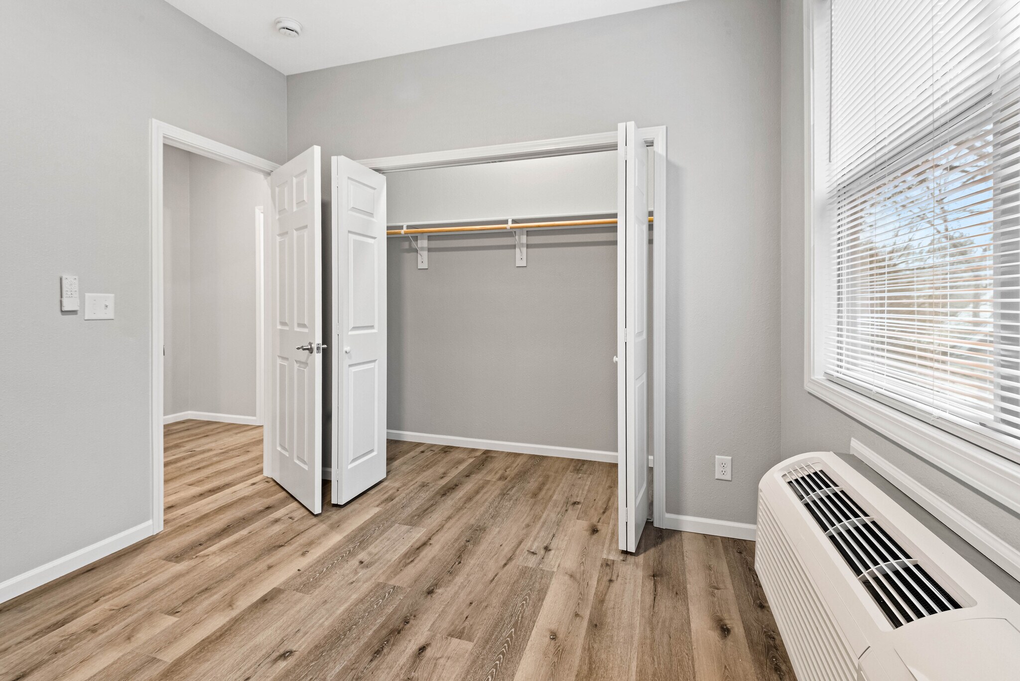 Building Photo - 1118 Bertrand St