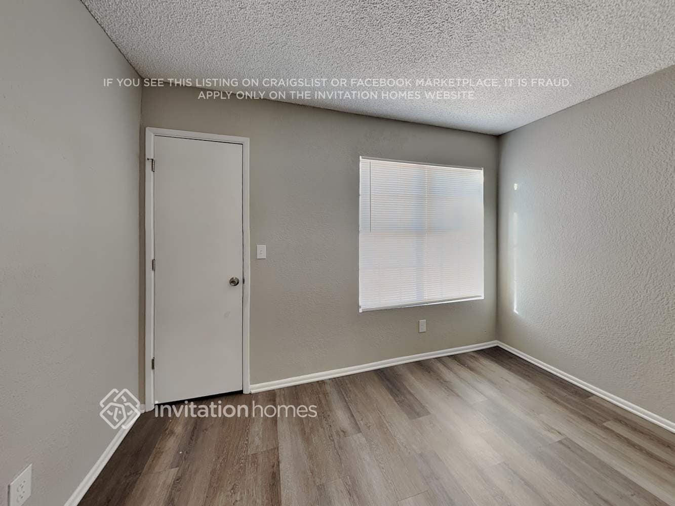 Building Photo - 2106 W Monona Dr