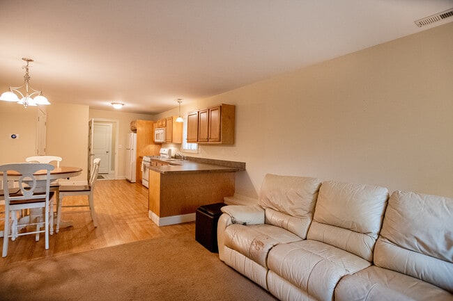 Building Photo - 88 Hyde St