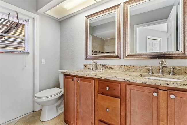 Building Photo - 8005 Pepperidge Ln
