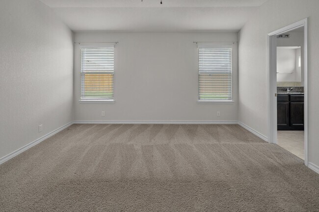 Building Photo - 418 Sabine River