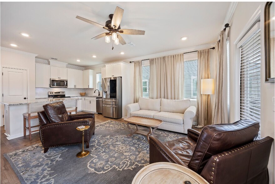 Building Photo - 167 Benelli Dr