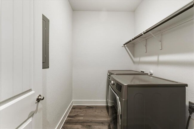 Building Photo - 6101 Antelope Well Ln