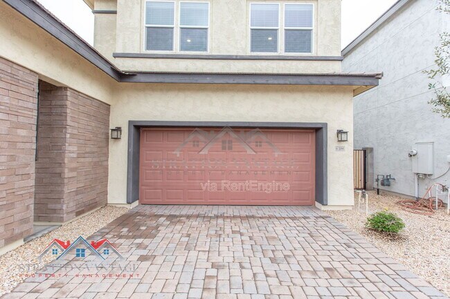 Building Photo - 2095 S Saguaro Dr