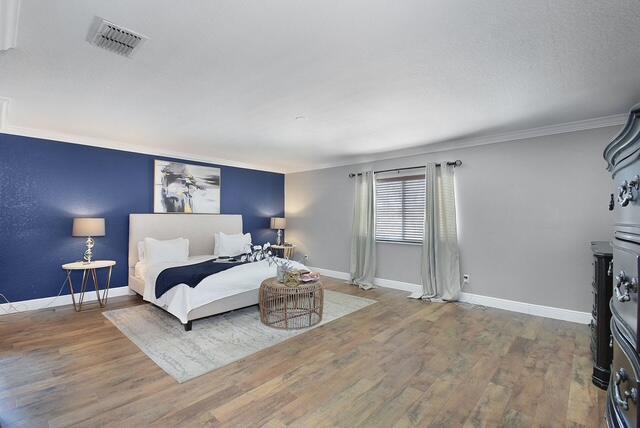 Building Photo - 2883 SW Cape Breton Dr