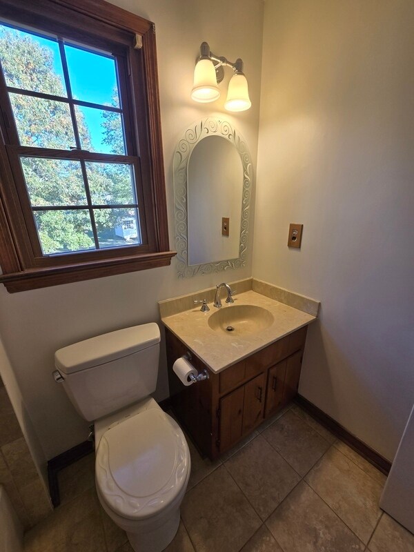 Building Photo - 8300 Banshire Ct