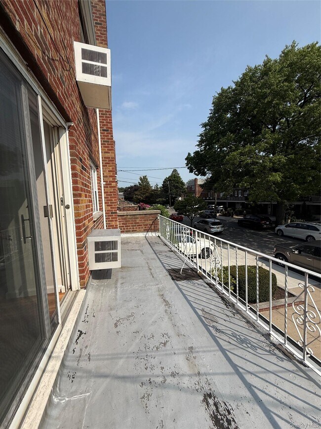 Building Photo - 59-28 72nd St