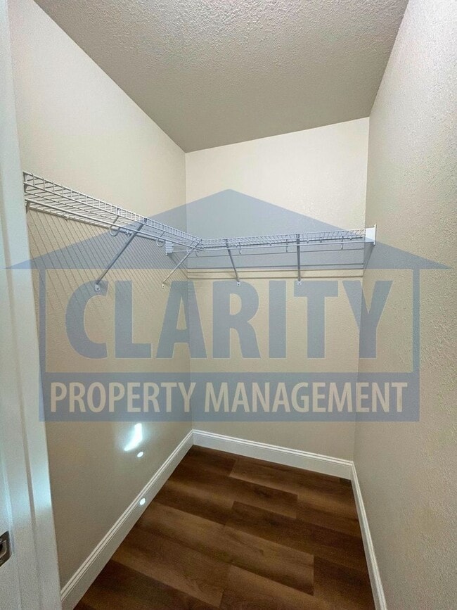 Building Photo - Single level, 3 bedroom home!