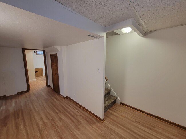 Building Photo - 2722 College St