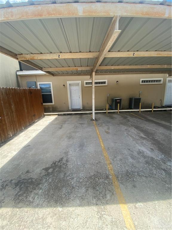 Building Photo - 3127 Scottland Dr