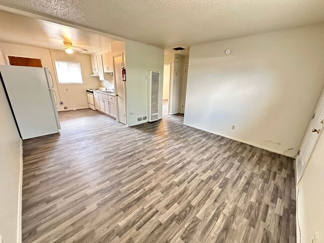 Building Photo - 3215 Morris St NE