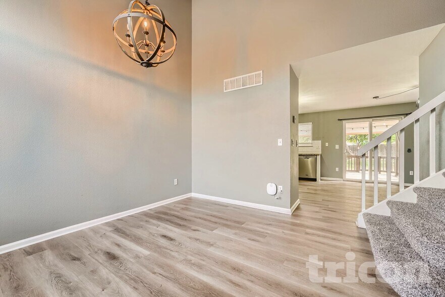 Building Photo - 20204 E Progress Pl