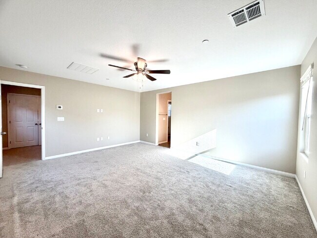 Building Photo - HIVE FALL MOVE-IN SPECIAL: NEWER 2024 BUILD | GATED COMMUNITY | SOLAR INCLUDED