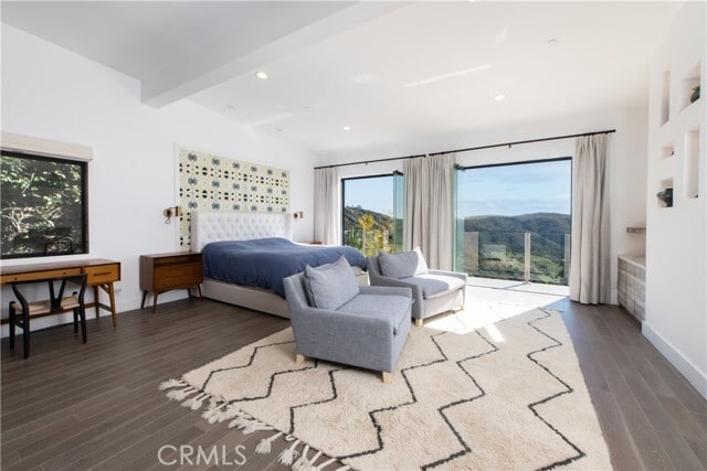 Building Photo - 2305 Temple Hills Dr