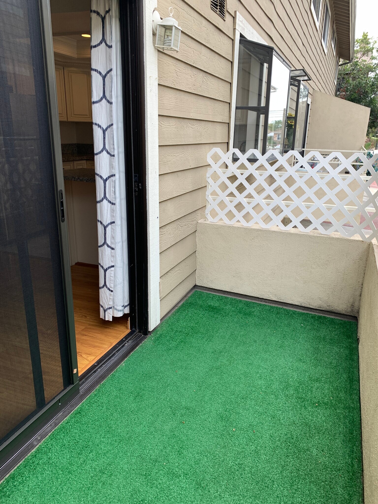 Building Photo - 15220 S Normandie Ave