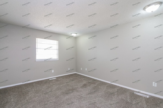 Building Photo - 11320 Bel Air Pl