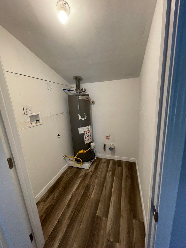 Building Photo - 301 Cypress St