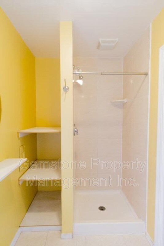 Building Photo - 4947 63rd St