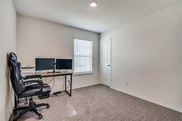 Building Photo - 2117 Croton Ave
