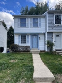 Building Photo - Beautiful 2BD/2.5BA End Unit Townhome in Laurel