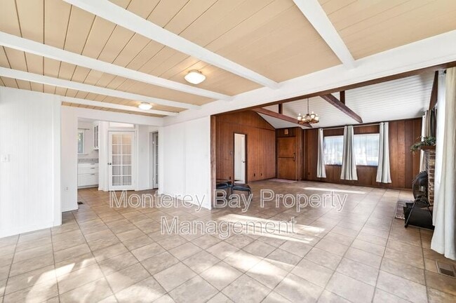 Building Photo - 24736 Dolores St