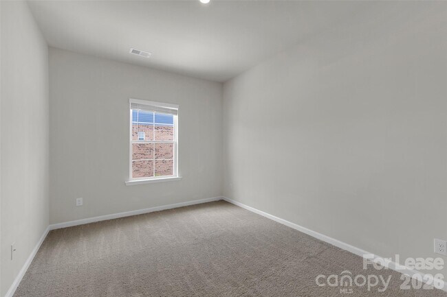 Building Photo - 8012 Whitegrove Rd