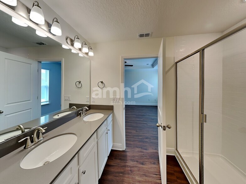Building Photo - 2829 Ponds Trl